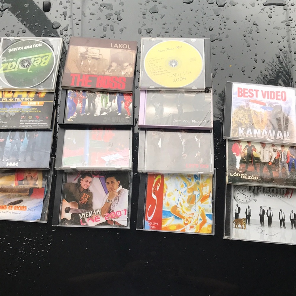 Spanish cdl’s very good condition